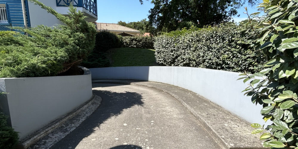 parking à CAPBRETON (40130)