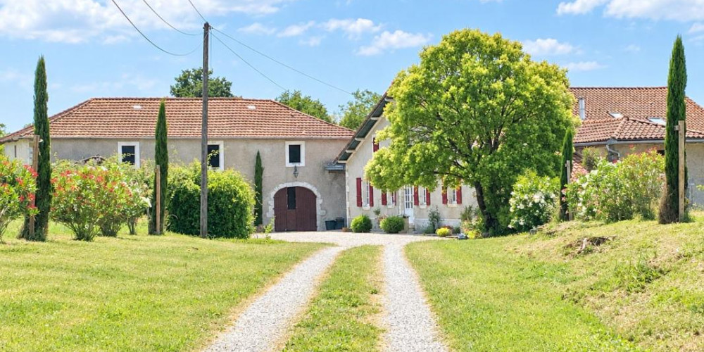 maison à POMAREZ (40360)
