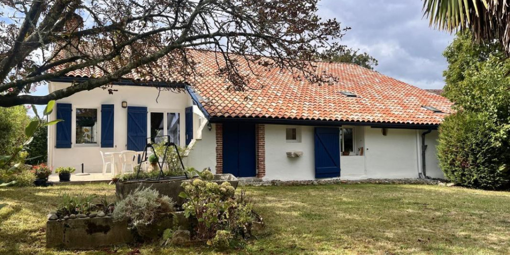 maison à BELUS (40300)