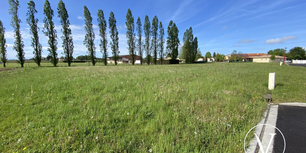 terrain à MIRAMONT SENSACQ (40320)