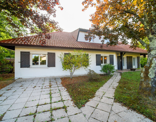 maison  PARENTIS EN BORN