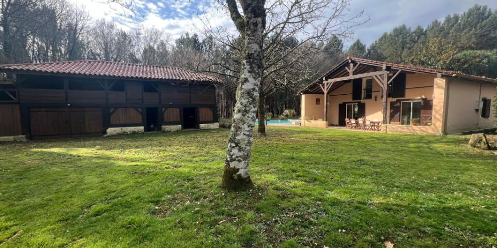 maison à CACHEN (40120)
