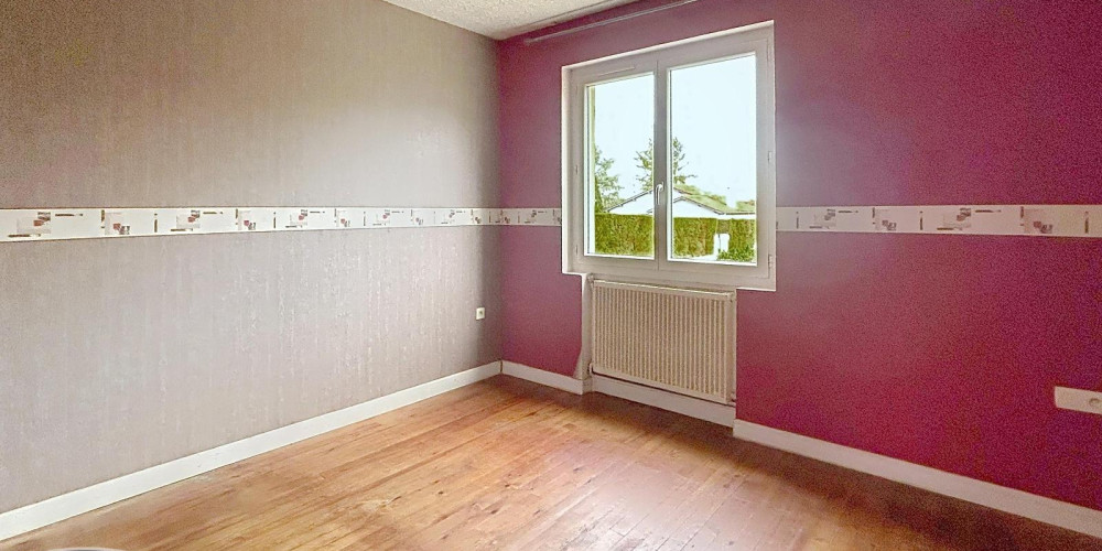 maison à ST PIERRE DU MONT (40280)