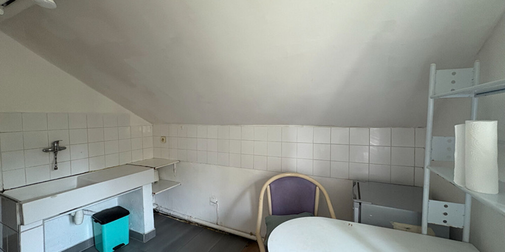 appartement à ST PIERRE DU MONT (40280)