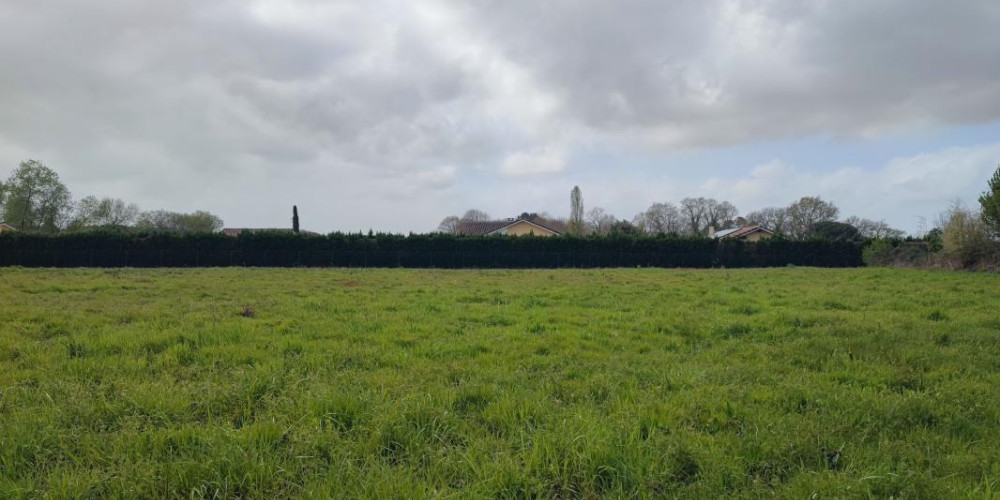 terrain à ST YAGUEN (40400)