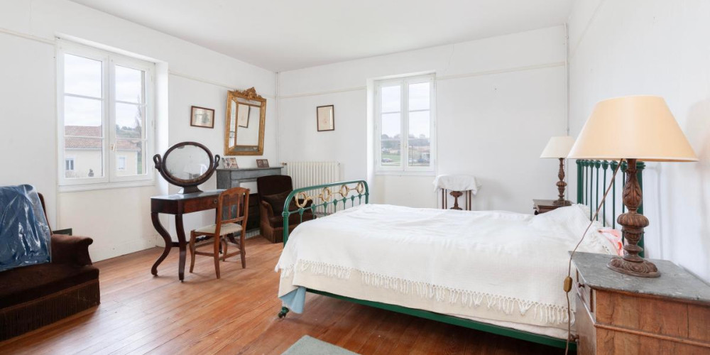 maison à ST AUBIN (40250)