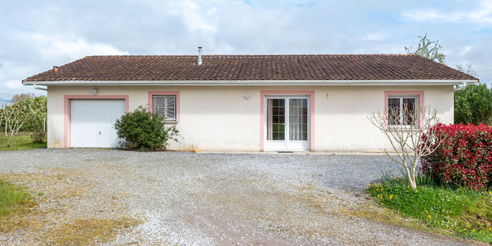 maison à AMOU (40330)