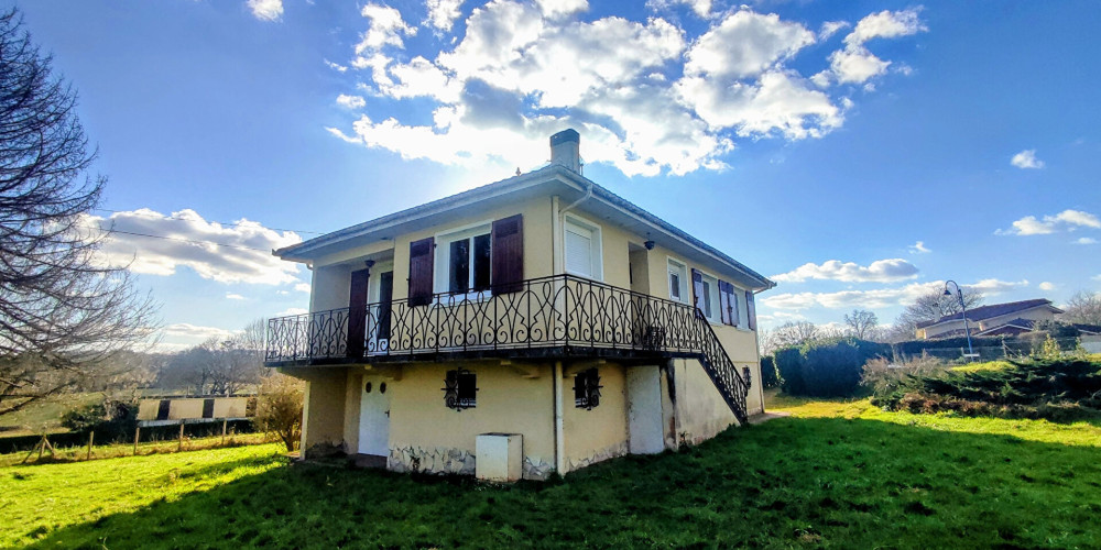 maison à ST SEVER (40500)