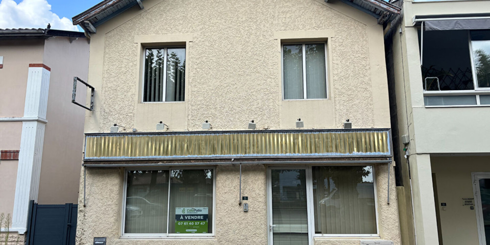 immeuble à LABOUHEYRE (40210)