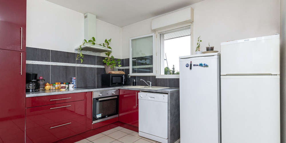 appartement à BIAS (40170)