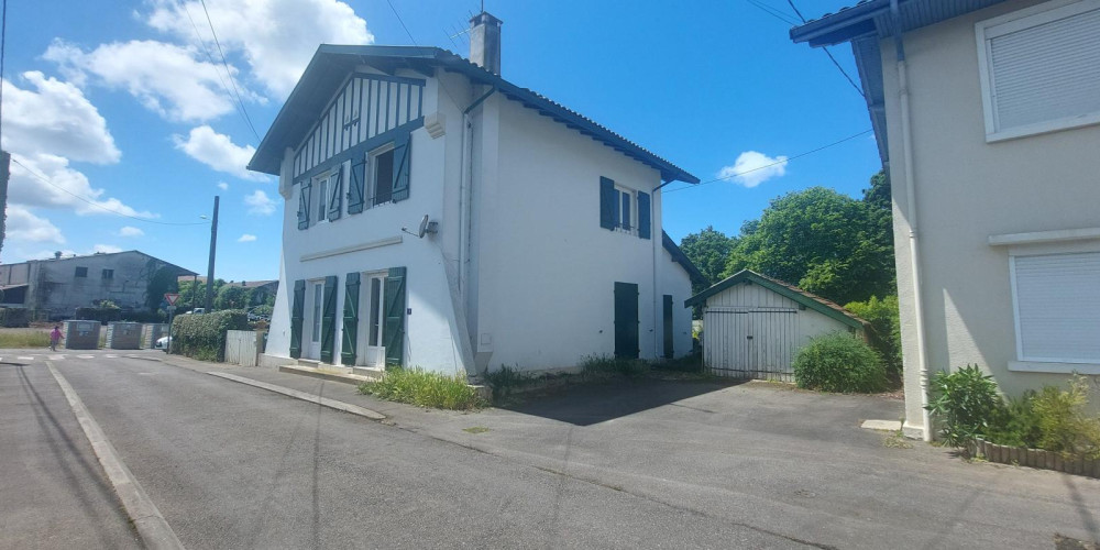 immeuble à ST VINCENT DE TYROSSE (40230)