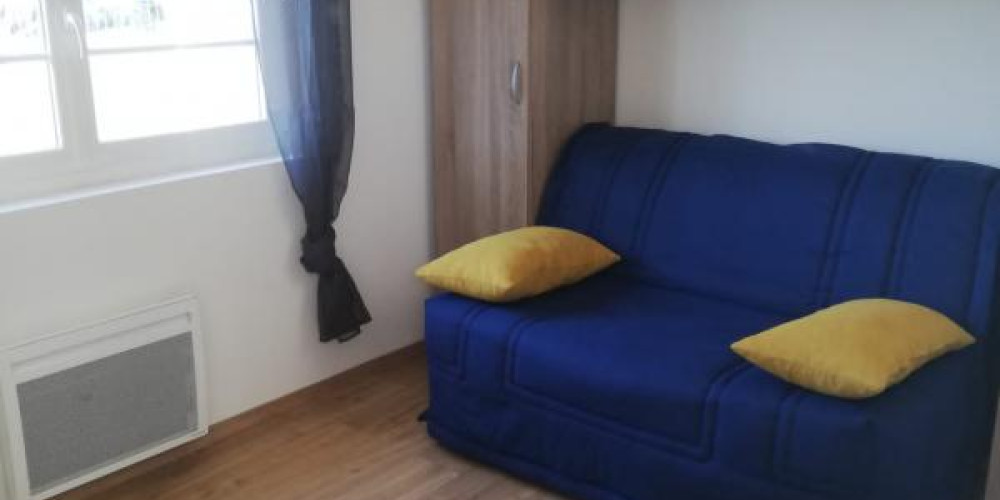 appartement à ST PIERRE DU MONT (40280)