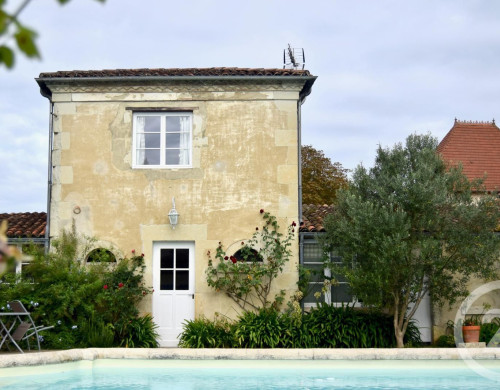 maison  ST SEVER