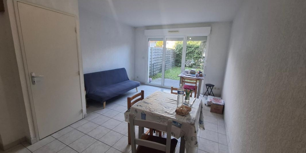 maison à ST PIERRE DU MONT (40280)