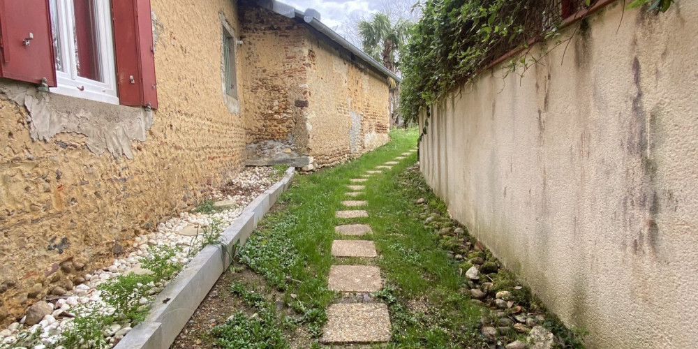 maison à MONTGAILLARD (40500)