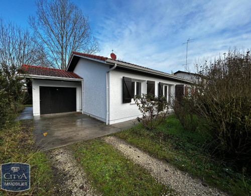 maison  ST PIERRE DU MONT