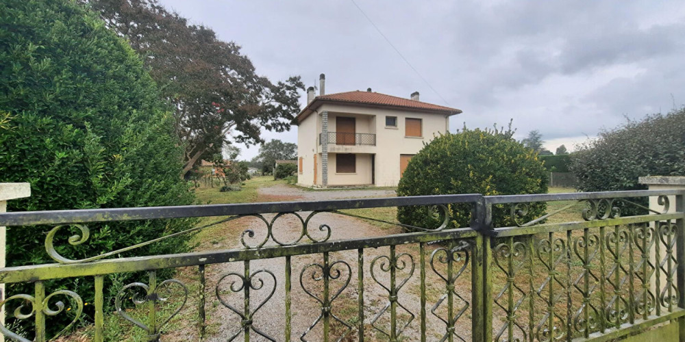 maison à ST JEAN DE MARSACQ (40230)