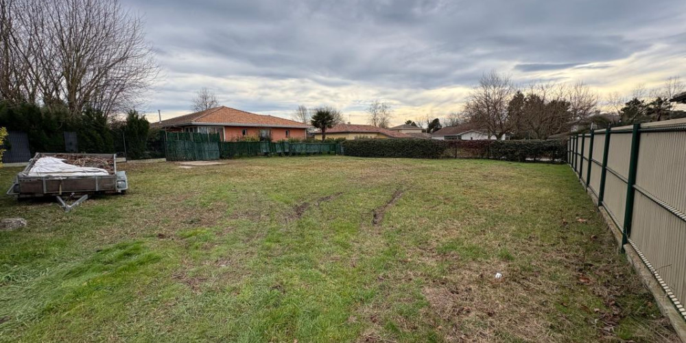 terrain à TOSSE (40230)