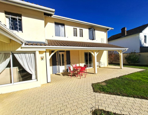 maison  SAUGNAC ET CAMBRAN