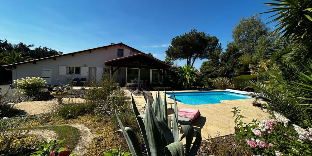 maison à AIRE SUR L ADOUR (40800)