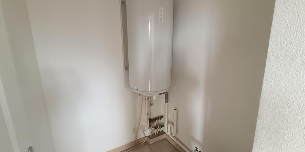 appartement à ST PIERRE DU MONT (40280)