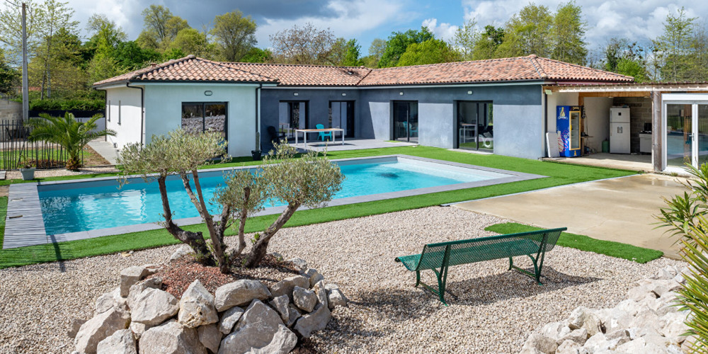 maison à ST SEVER (40500)