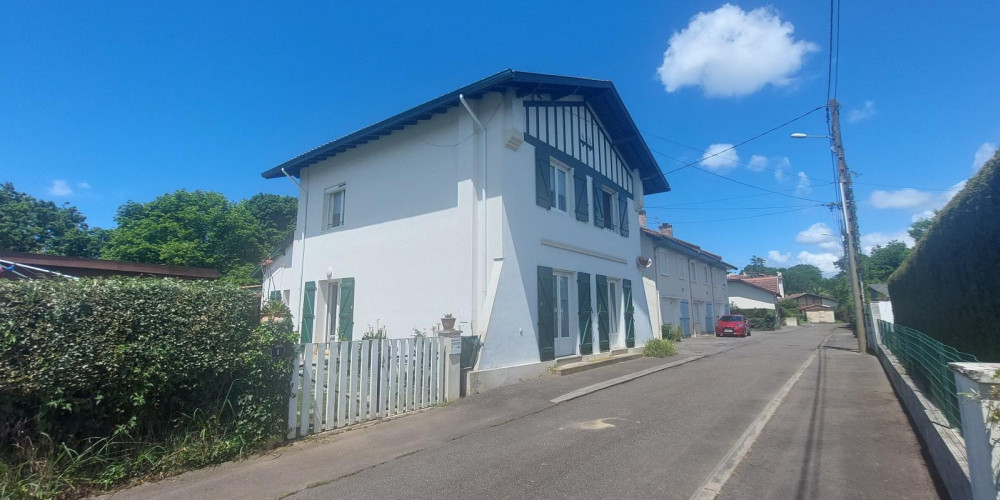 immeuble à ST VINCENT DE TYROSSE (40230)