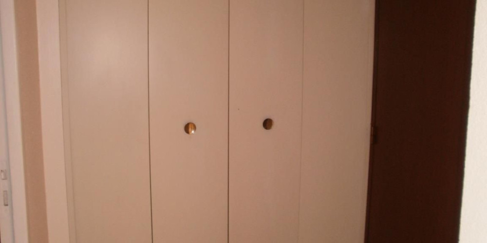 appartement à ST PIERRE DU MONT (40280)