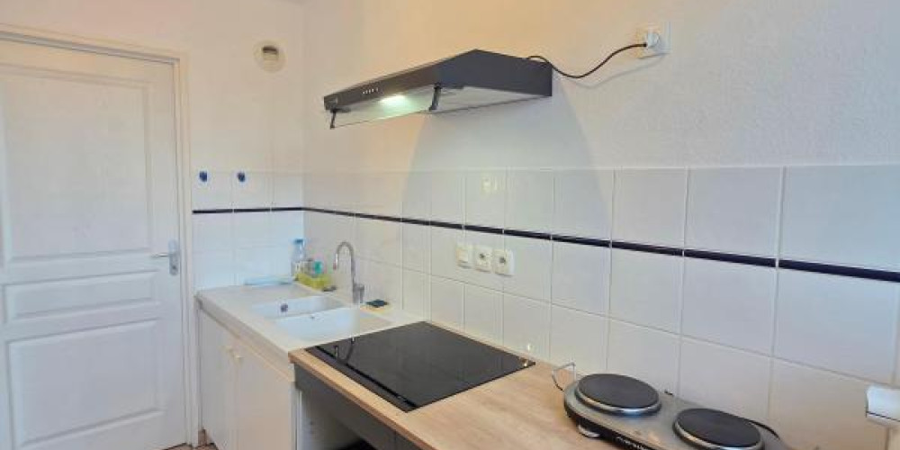 appartement à ST PIERRE DU MONT (40280)