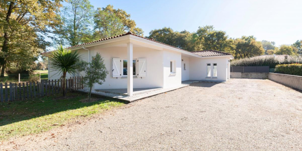 maison à ST AVIT (40090)