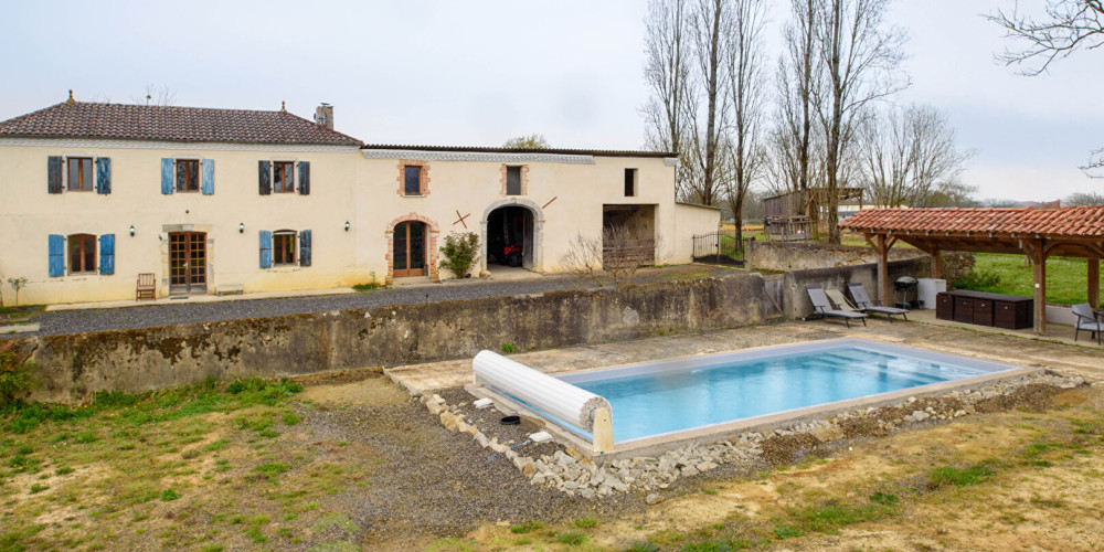 maison à AMOU (40330)