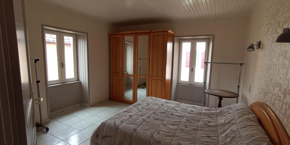 maison à MONTAUT (40500)