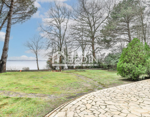 maison  PARENTIS EN BORN