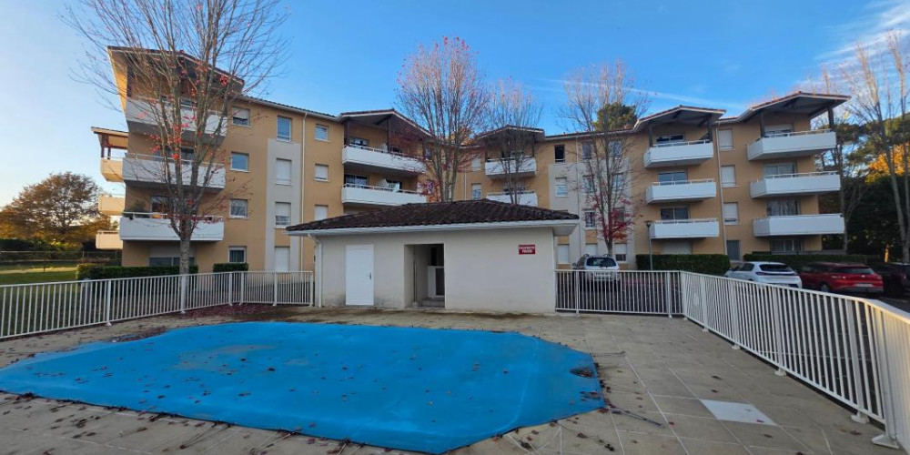appartement à ST PIERRE DU MONT (40280)