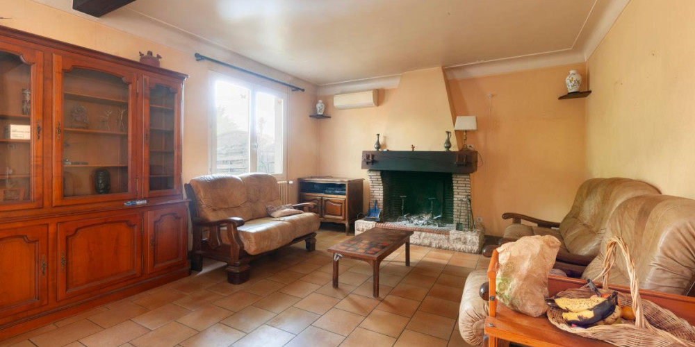 maison à ST PIERRE DU MONT (40280)