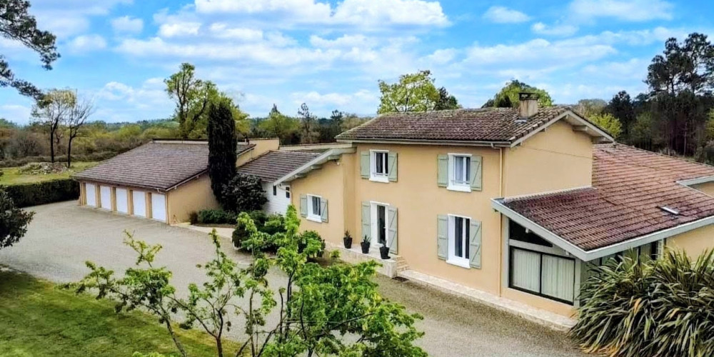 maison à ST SEVER (40500)