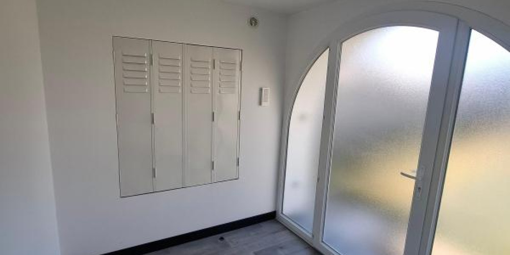 appartement à ST PIERRE DU MONT (40280)