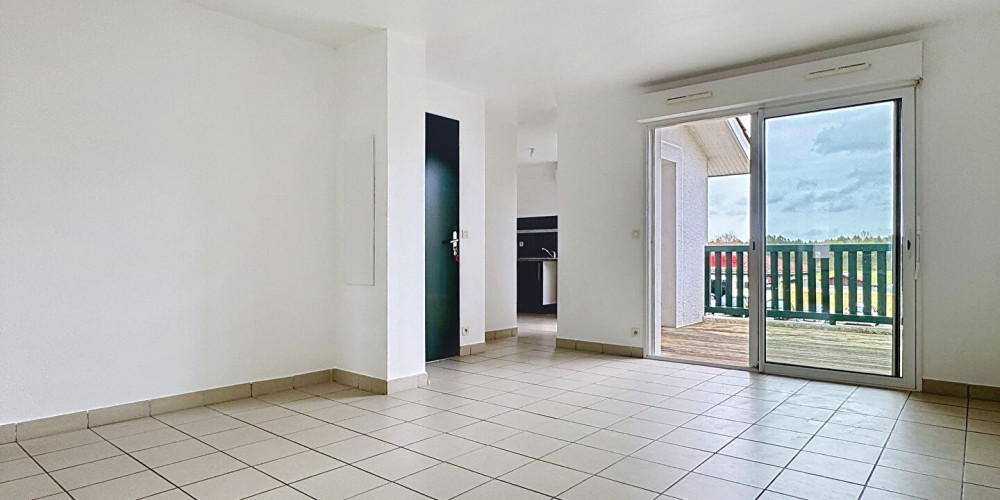 appartement à BIAS (40170)