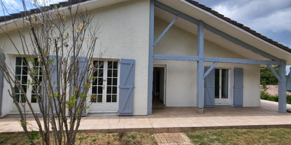 maison à ST PIERRE DU MONT (40280)