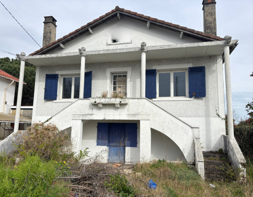 maison  ST PIERRE DU MONT