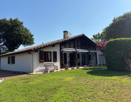 maison  LEON