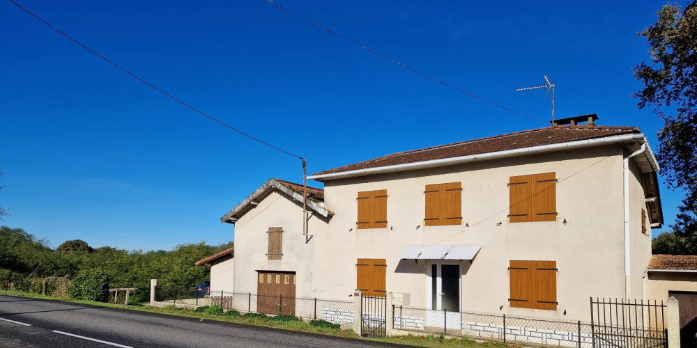 maison à LABATUT (40300)