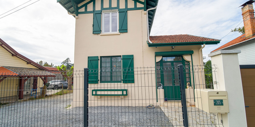 maison à LABOUHEYRE (40210)
