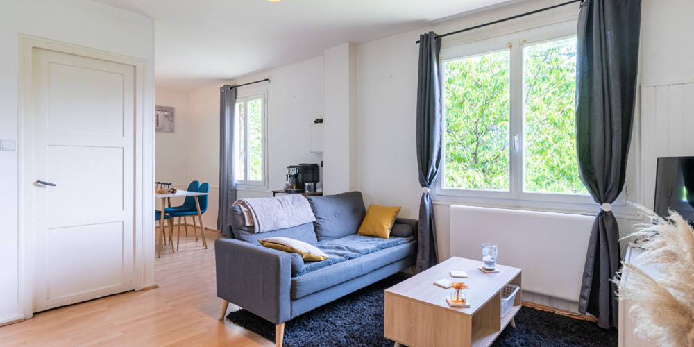appartement à AMOU (40330)