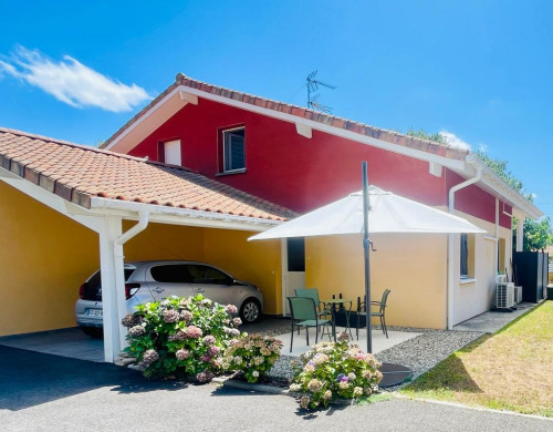 maison  SAUGNAC ET CAMBRAN