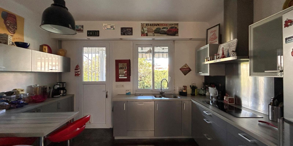 maison à ST PIERRE DU MONT (40280)