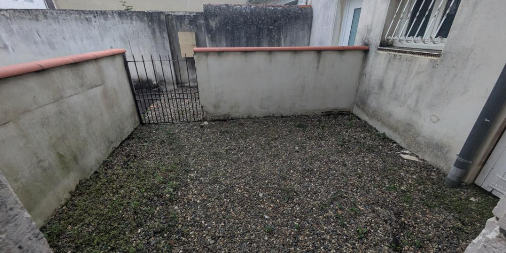 appartement à ST SEVER (40500)