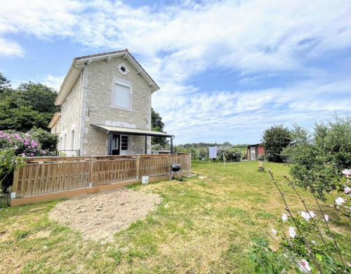maison  MEES