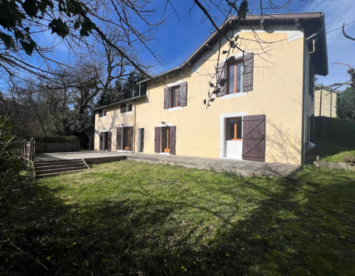 maison  ROQUEFORT