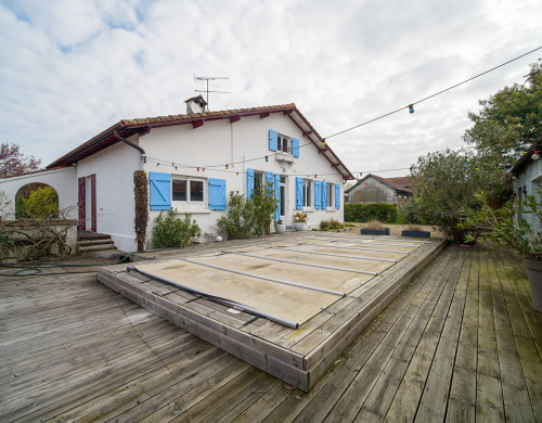 maison  PARENTIS EN BORN